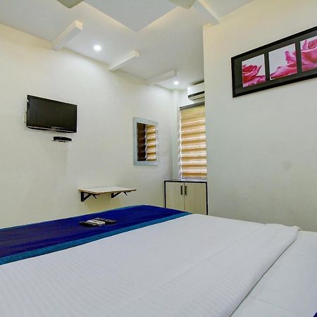 Rd Towers Hotel Ченай Екстериор снимка
