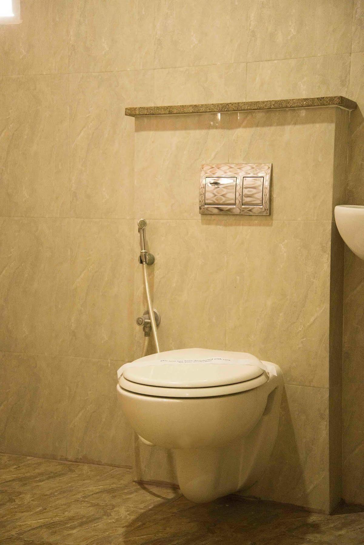 Rd Towers Hotel Ченай Екстериор снимка