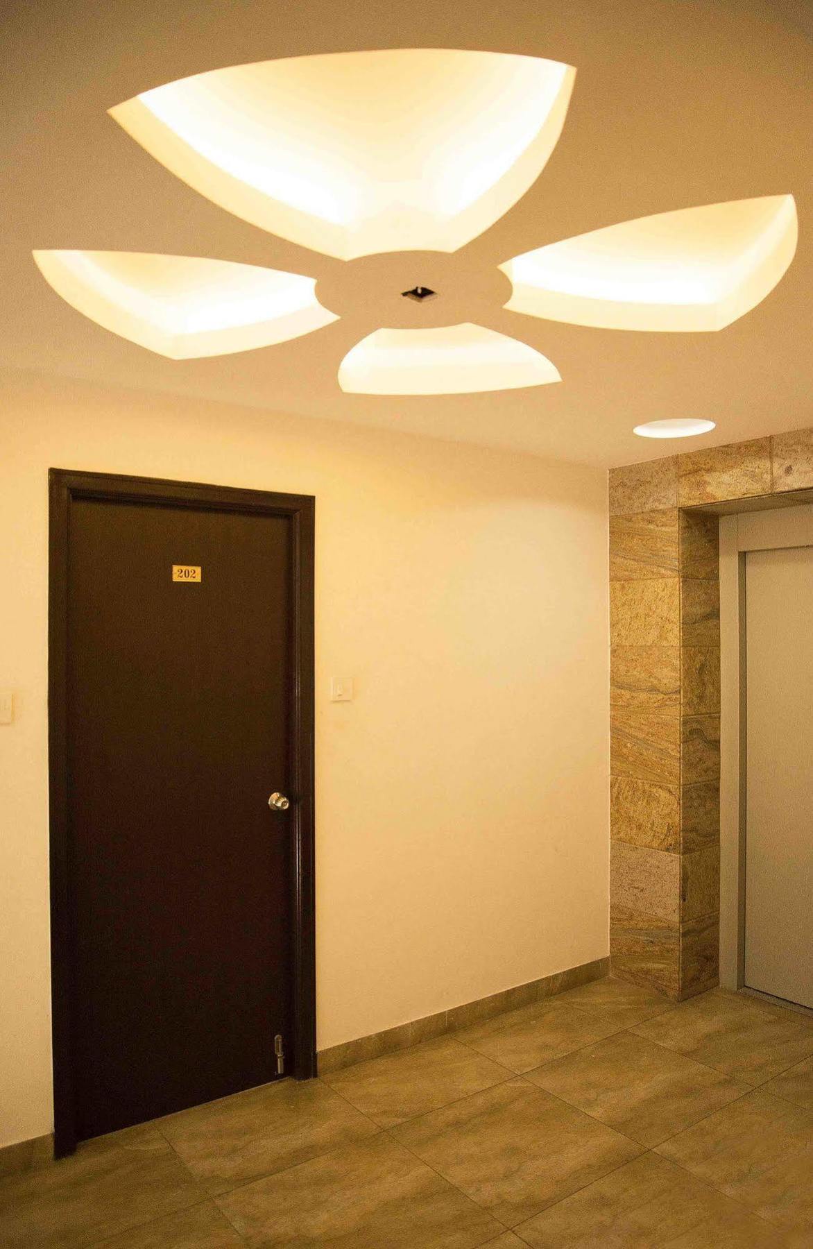 Rd Towers Hotel Ченай Екстериор снимка