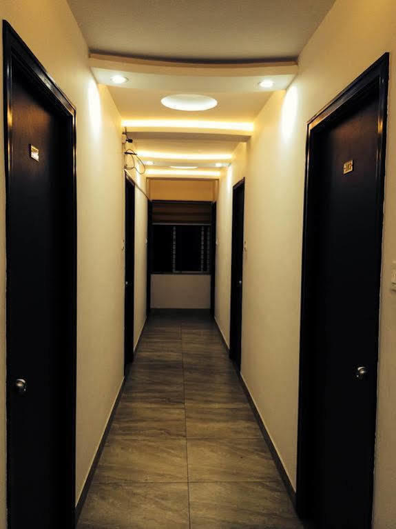 Rd Towers Hotel Ченай Екстериор снимка