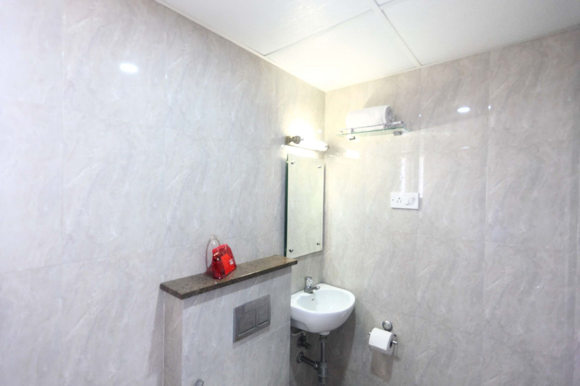 Rd Towers Hotel Ченай Екстериор снимка