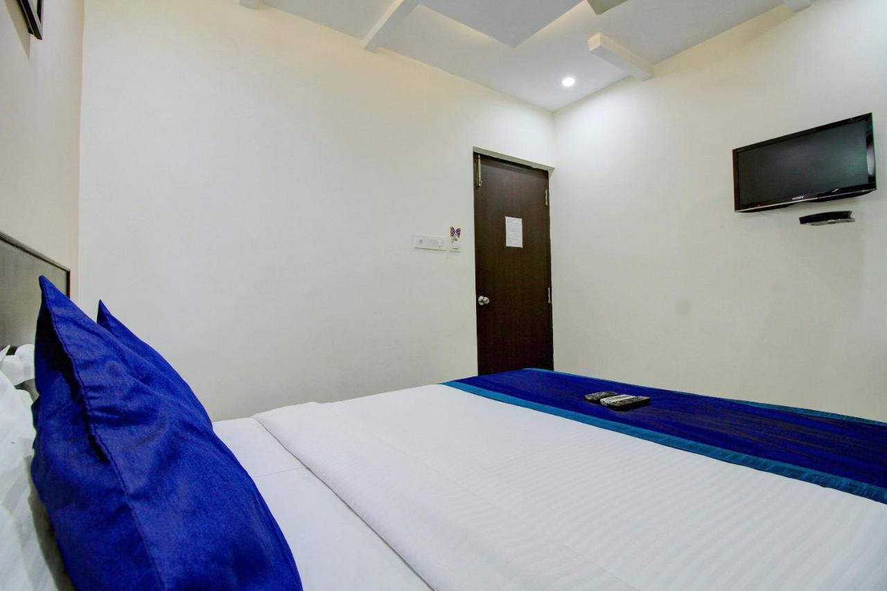 Rd Towers Hotel Ченай Екстериор снимка
